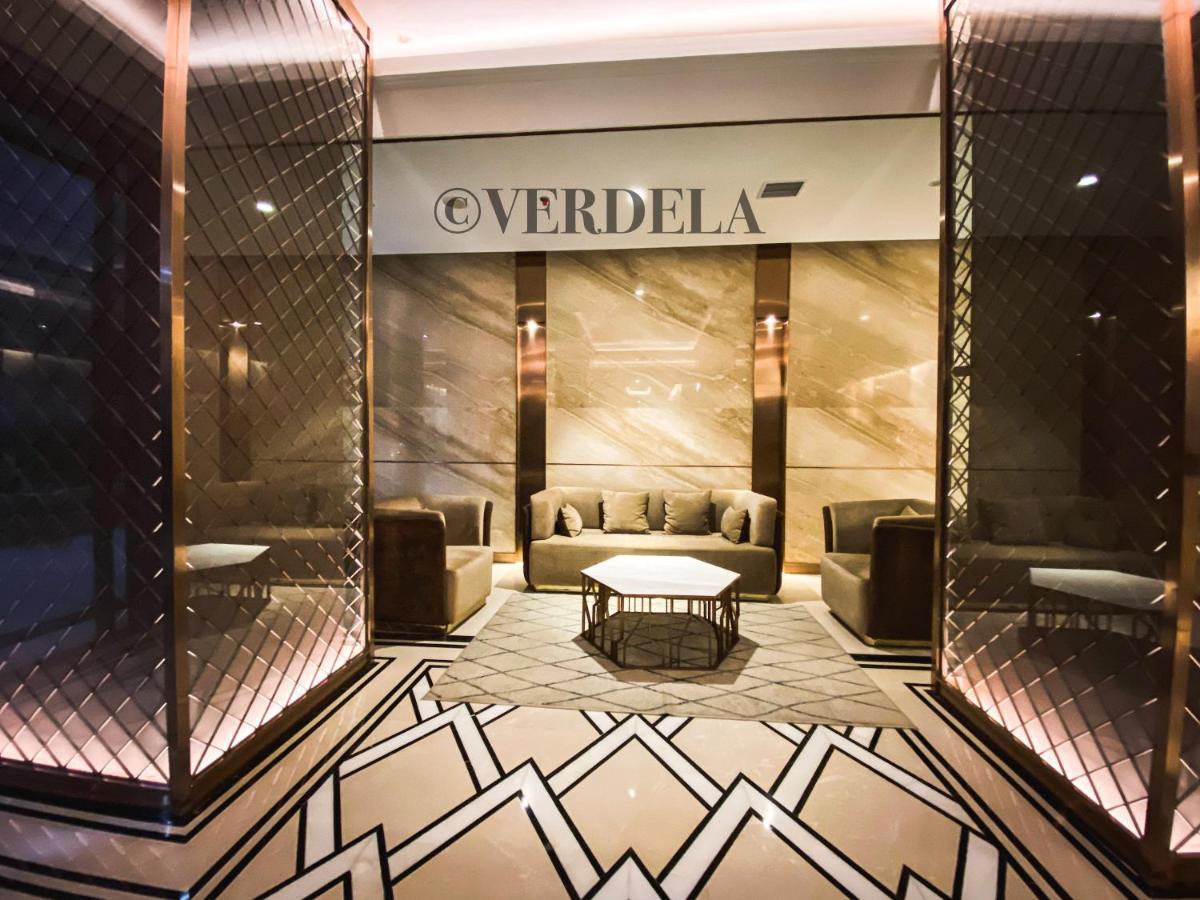 Verdela Pollux Meisterstadt Batam Apartement Exterior photo