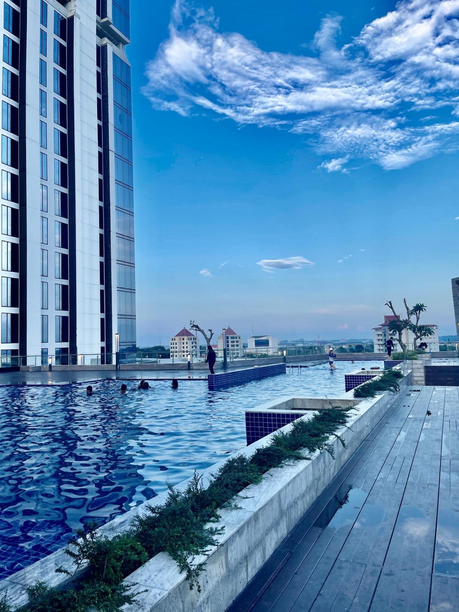 Verdela Pollux Meisterstadt Batam Apartement Exterior photo